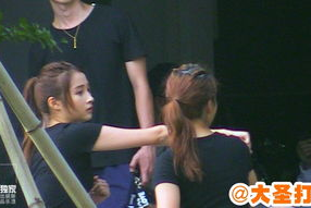 关晓彤娱乐吃瓜,揭秘娱乐圈幕后趣事与个人成长