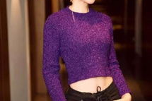 娱乐吃瓜妹闫妮是谁扮演的,从“佟掌柜”到时尚女王，她的演艺之路