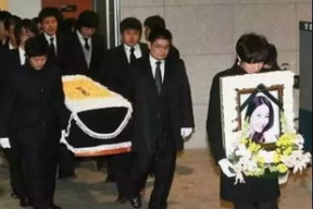 韩国娱乐吃瓜事件,从胜利夜店丑闻到行业地震，揭秘娱乐圈黑暗面”