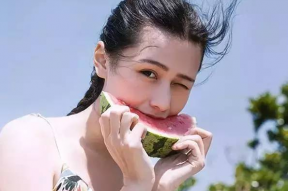 娱乐吃瓜酱女孩子洗衣服,揭秘女孩子的洗衣秘密