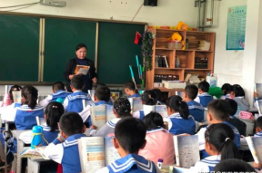 上课传纸条吃瓜娱乐,揭秘学生们的“吃瓜”娱乐时光