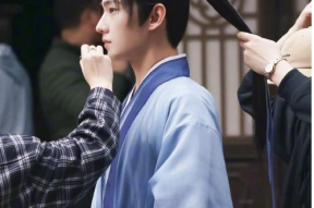 娱乐圈吃瓜赵露思杨洋,娱乐圈的甜蜜互动与绯闻解析